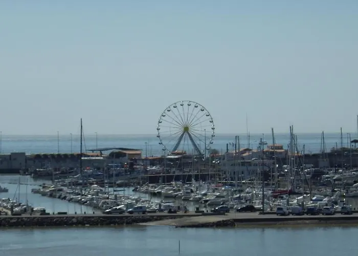 Les Embruns Руайян