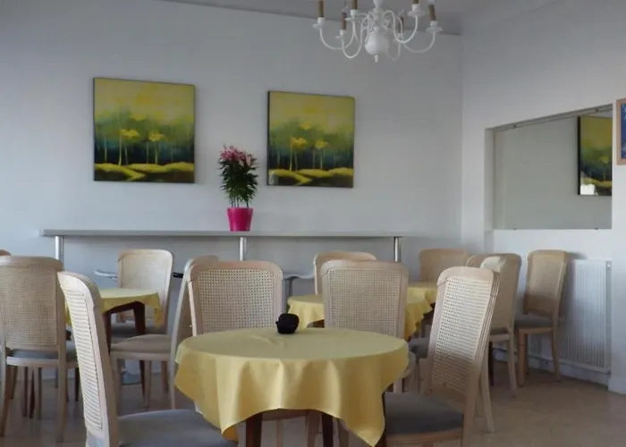 Les Embruns 2* Руайян