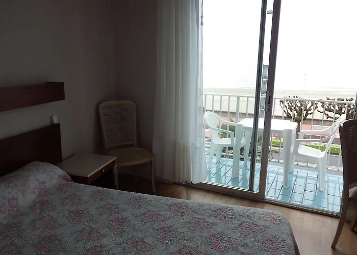 Les Embruns 2* Руайян