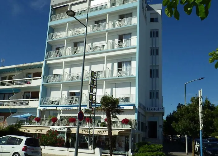 Les Embruns Отель 2*